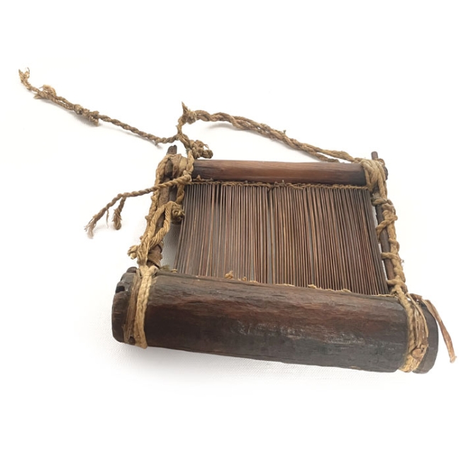 Peigne de métier à tisser